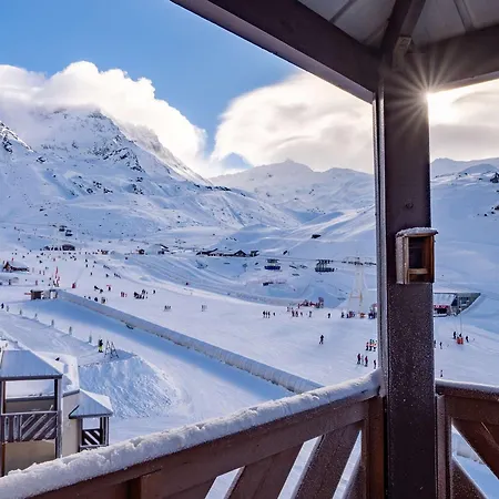 : 4 Pers Renove Avec Balcon, Local A Ski, Au Pied Des Pistes Apartment *