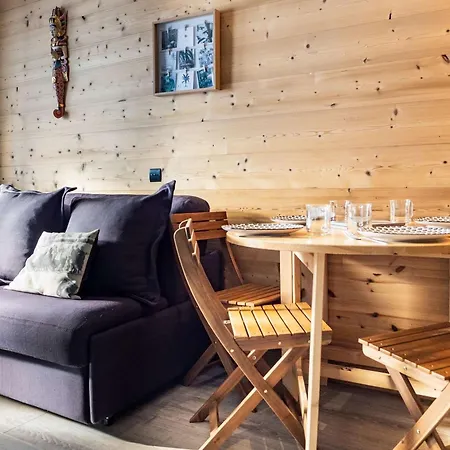 : 4 Pers Renove Avec Balcon, Local A Ski, Au Pied Des Pistes - Fr-1-637-70 Val Thorens